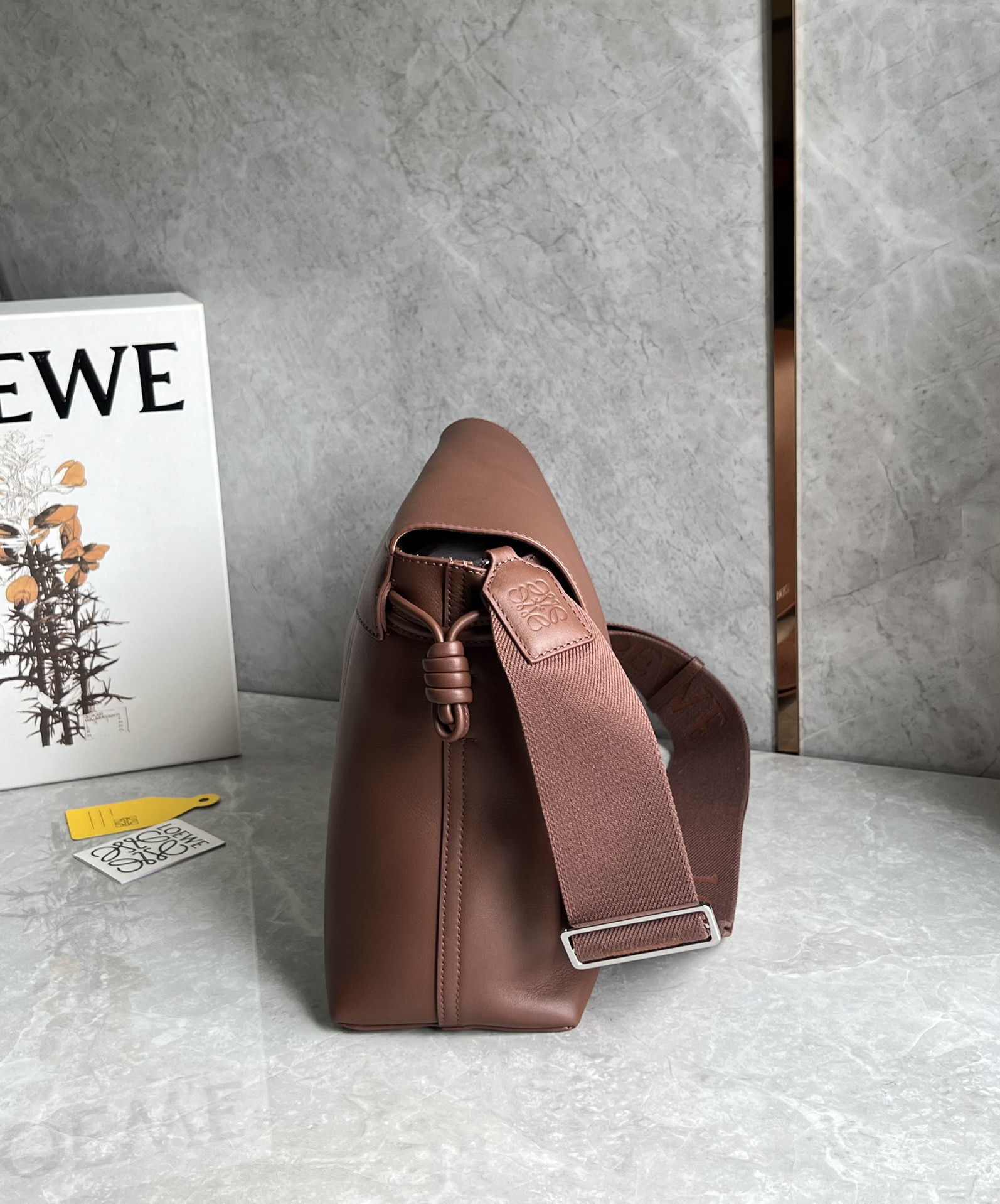 Loewe Flamenco satchel messenger bag 0901
