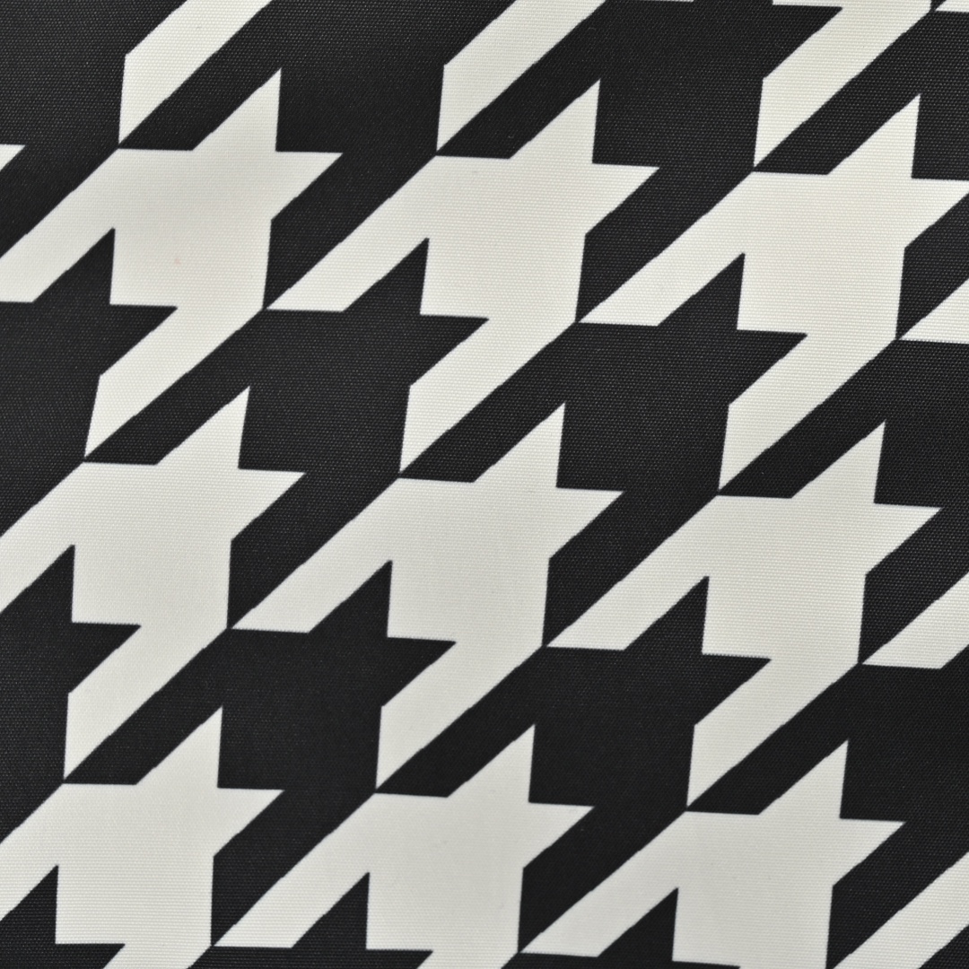 Burberry 24Fw houndstooth reversible hooded jacket