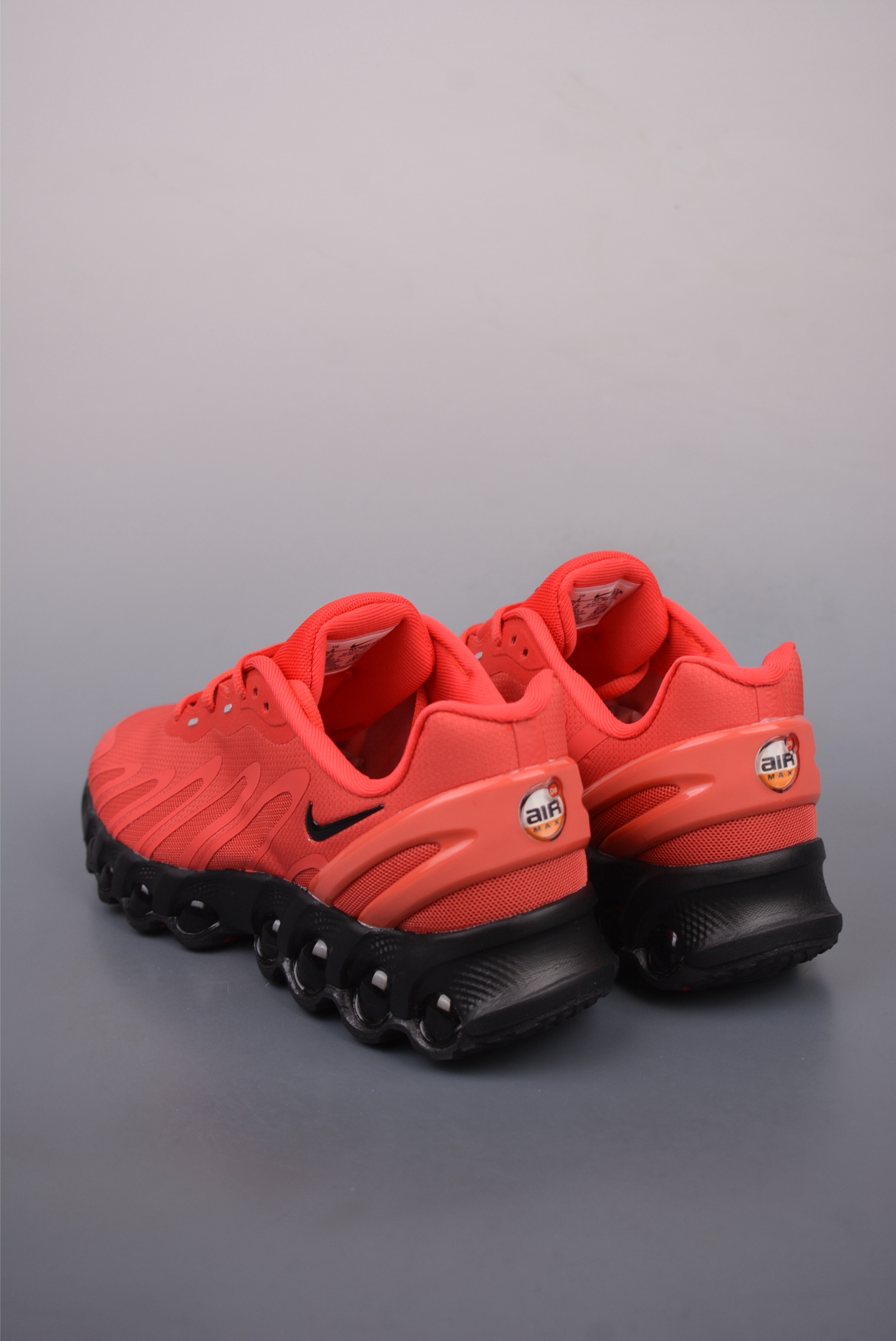 Nike Air Max DN8 running shoes Red and Black FQ7860-036