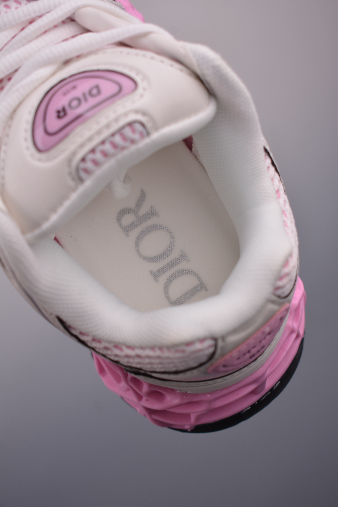 Dior x Kaws B35 NXT sneakers 3SN323ZCY2118