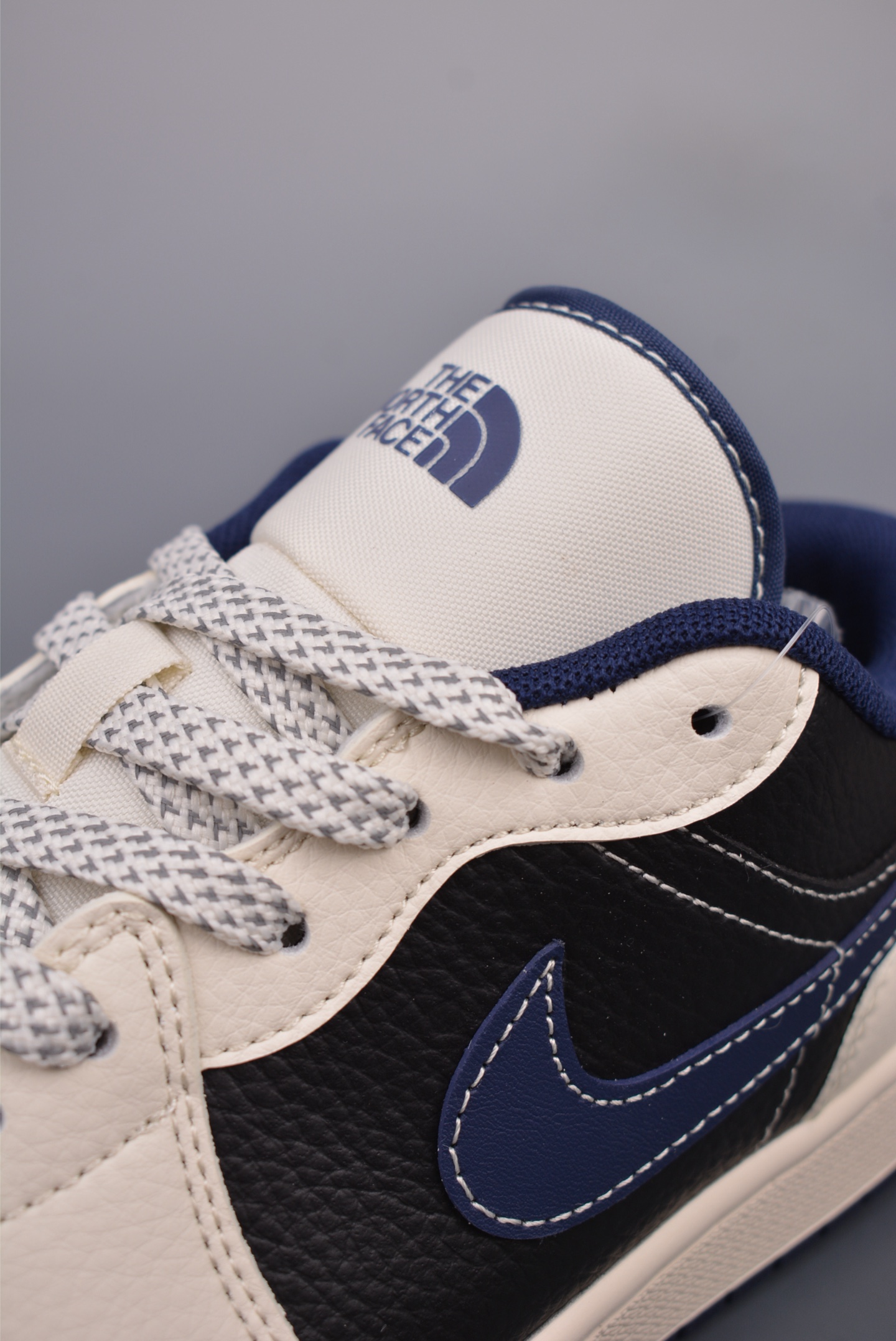 The North Face x Nike Air Jordan 1 Low OG TNF XX3318-510