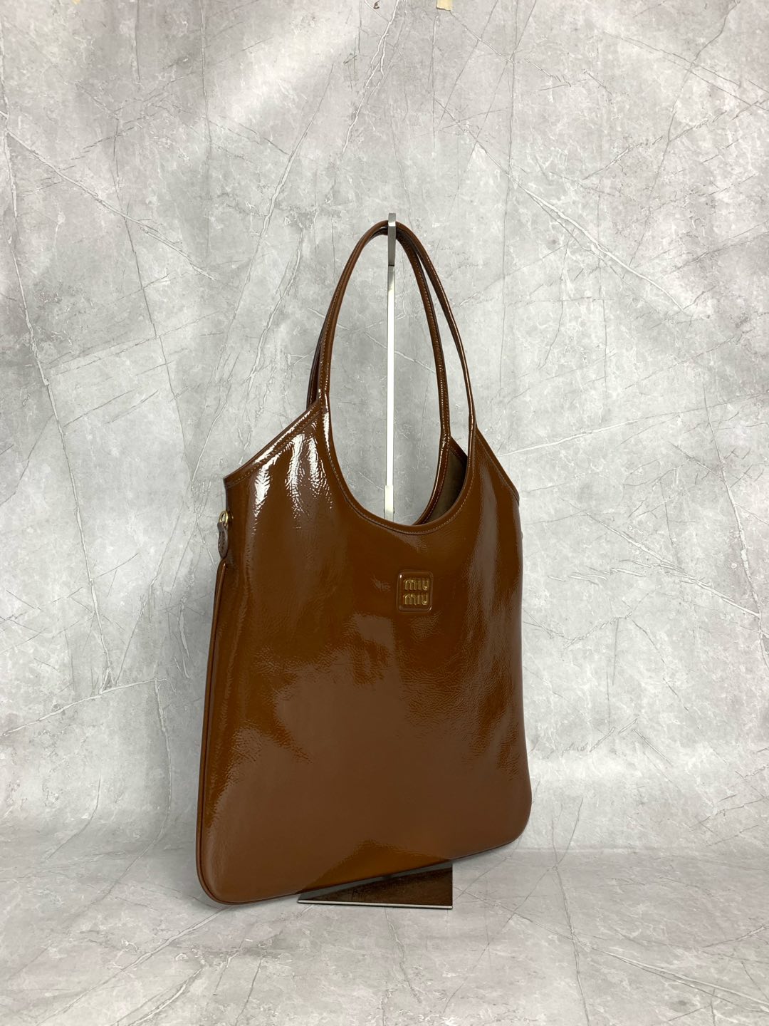 Miu Miu hobo tote 5BG231