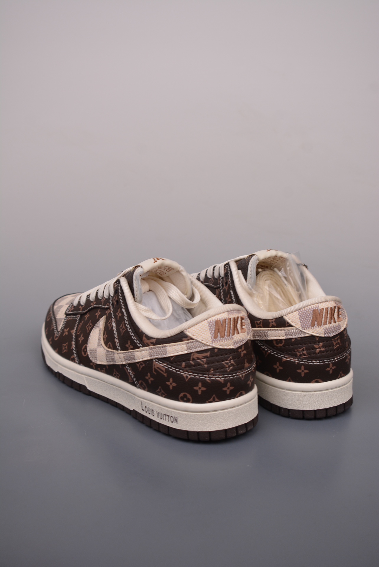 Louis Vuitton x Nike SB Dunk Low Damier AzurBrownLV Monogram Dark Brown SJ2068-255