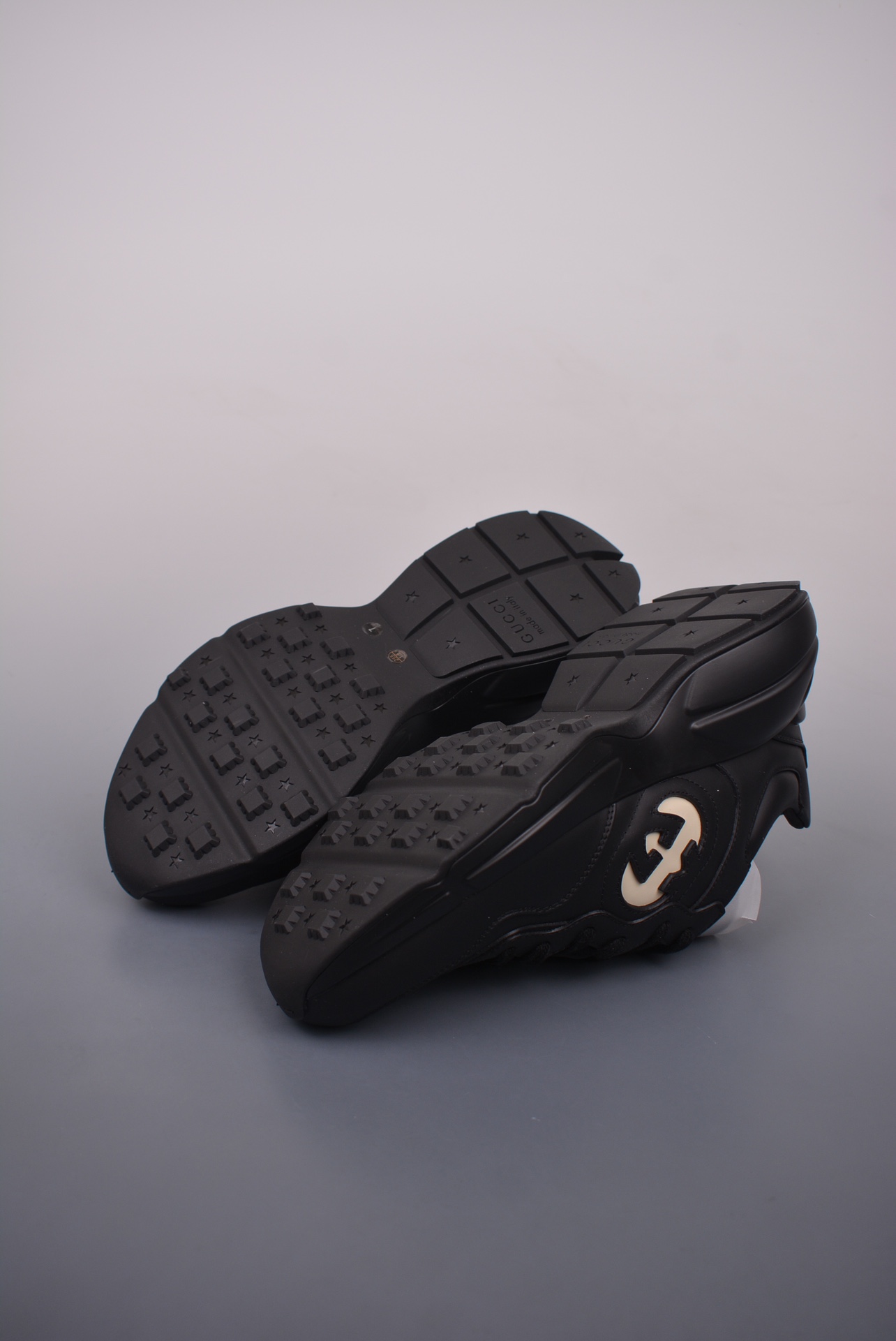 Gucci Leather Black and White Double G Hollow