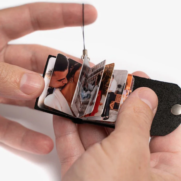 💗Mini Photo Album Keychain💗 - For Family/Couple Gift