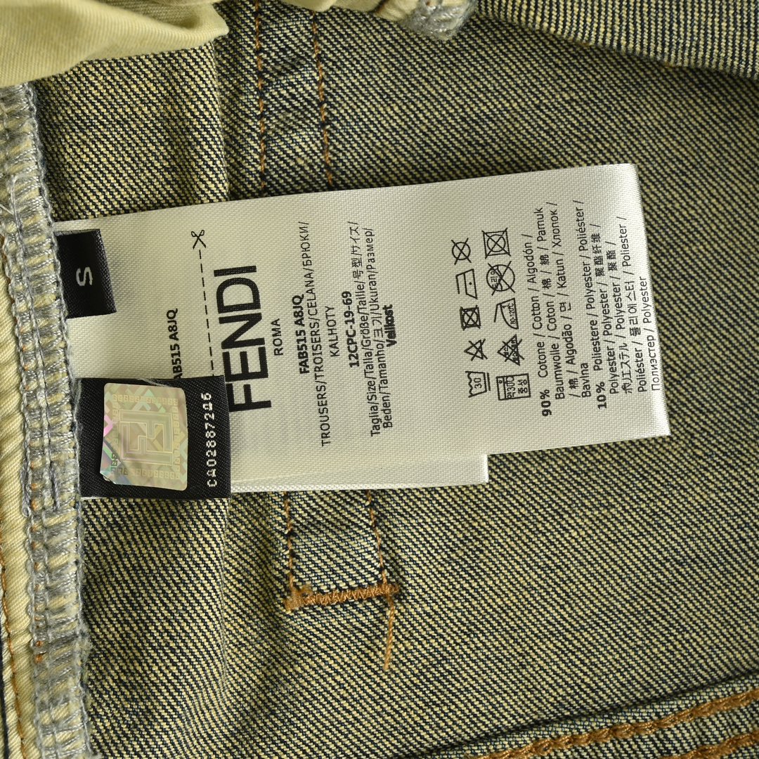 Fendi 24Fw colorful embroidered lettering jeans