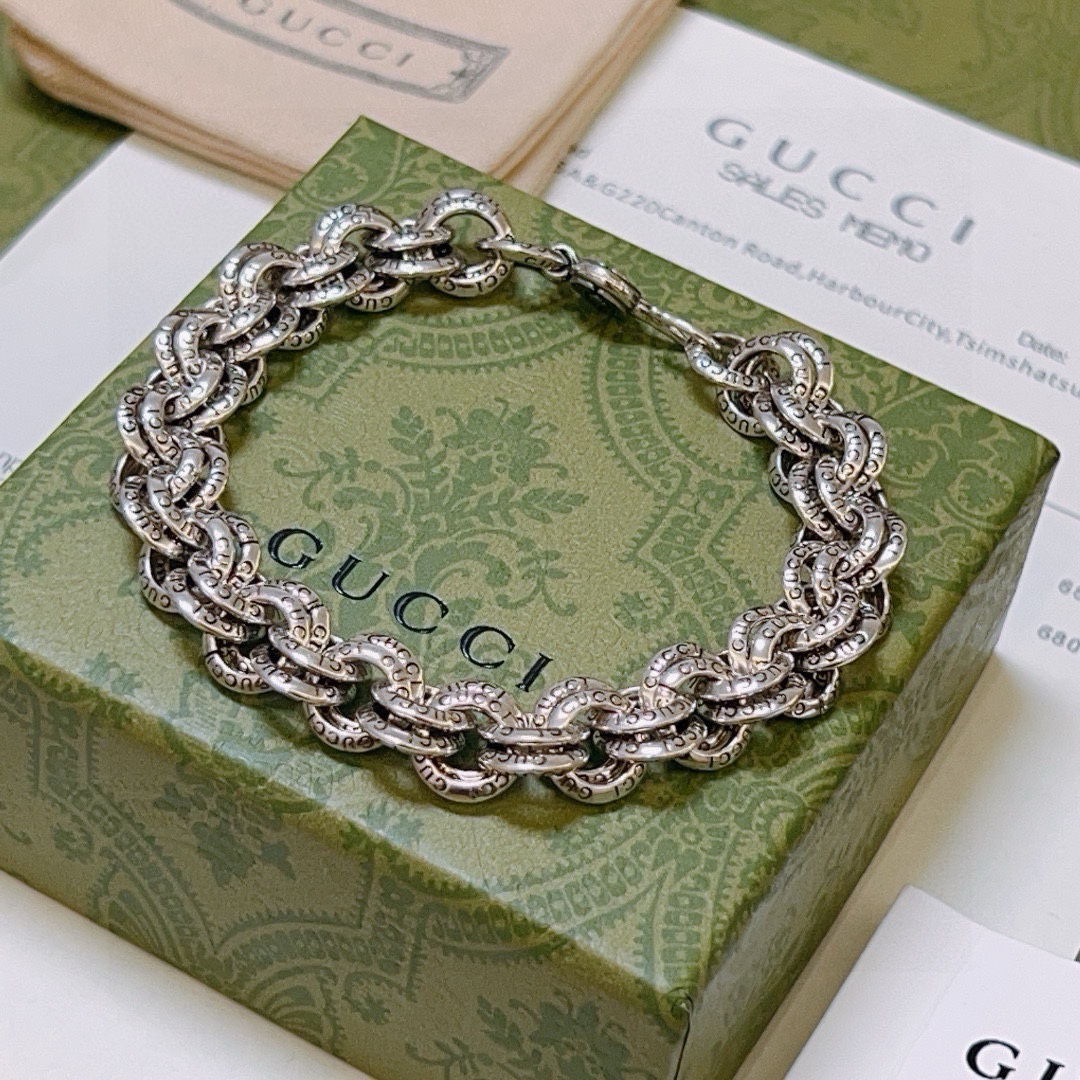 Gucci GG Round Double Ring Bracelet