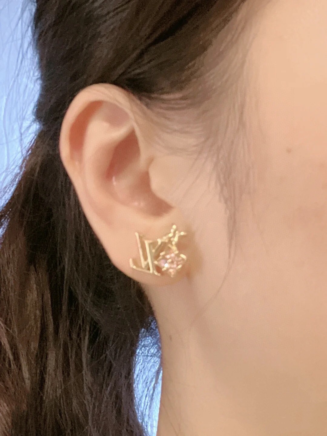 Louis Vuitton Pink Diamond Asymmetric Earrings