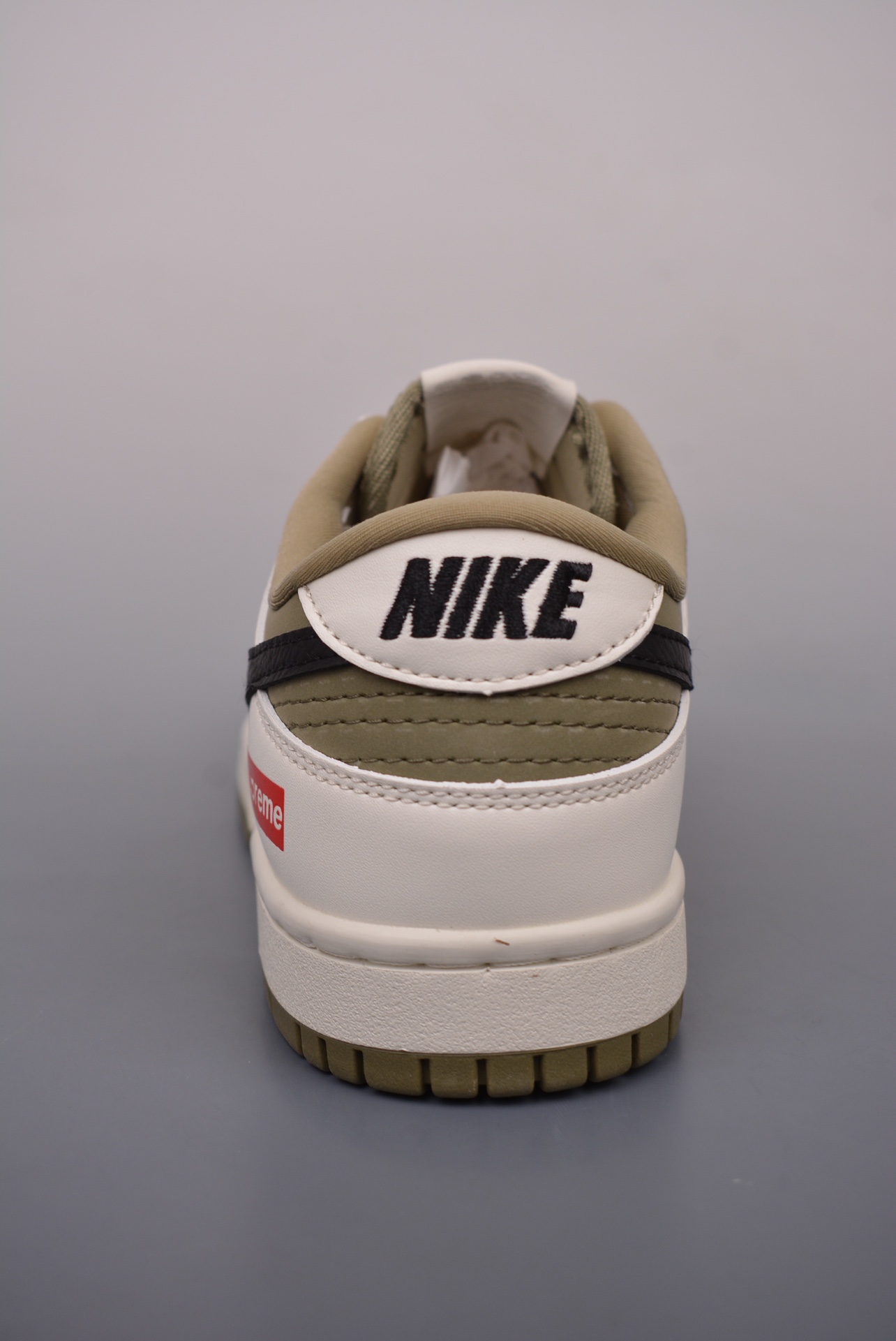Supreme x Nike By You SB Dunk Low Retro SP white and green CH8311-231