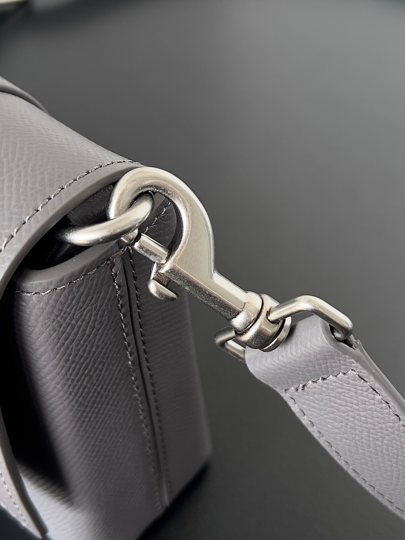 Balenciaga 23ss Down town bag