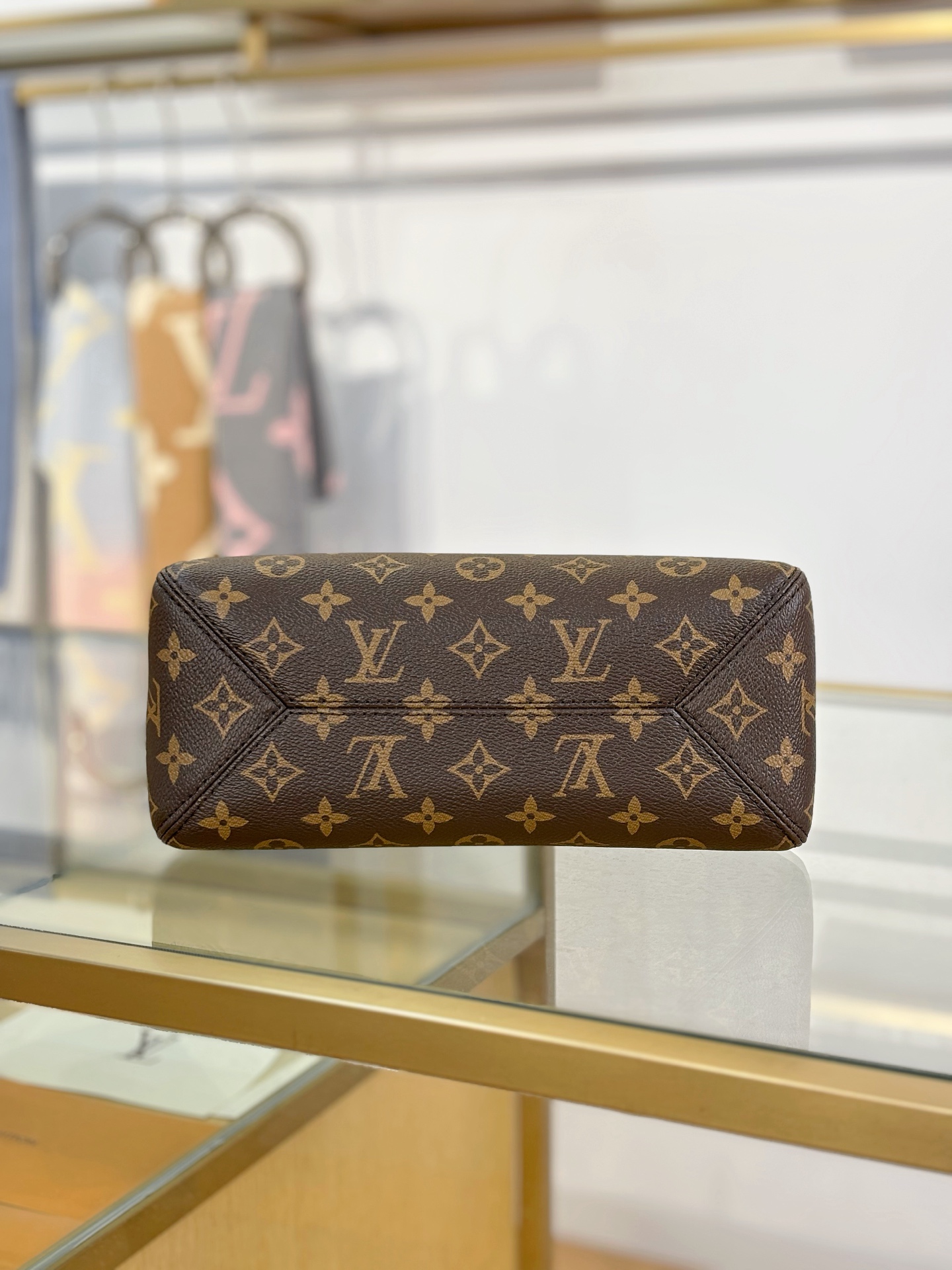 Louis Vuitton The Drop Small Bag M12940