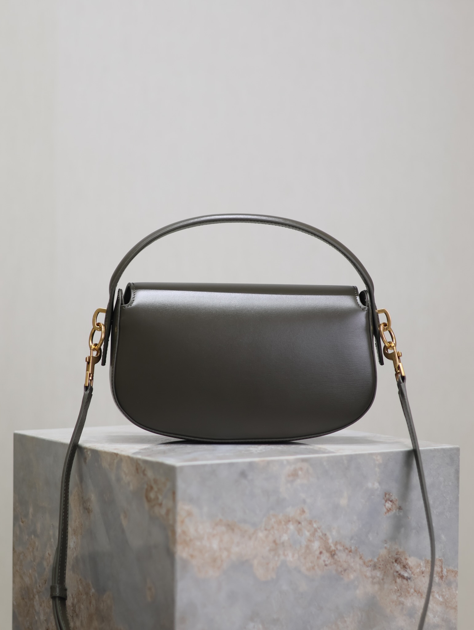 Yves Saint Laurent VOLTAIRE Handbag Crossbody Bag 787671