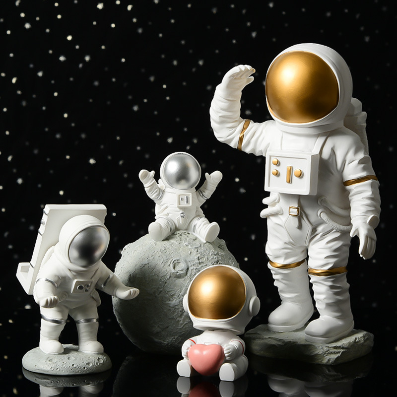 (🌲CHRISTMAS SALE NOW-48% OFF)  Astronaut statue