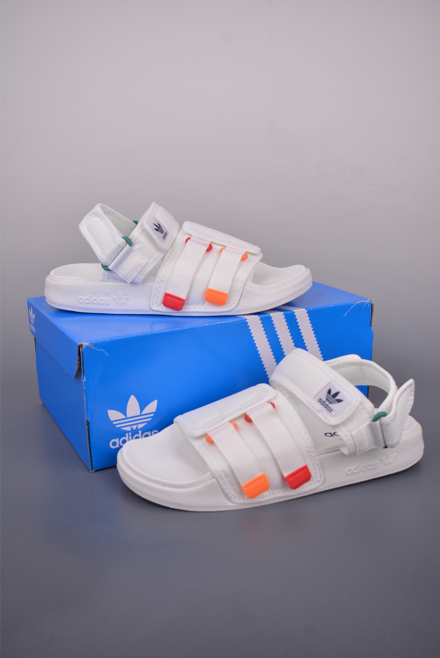 Adilette Sandal 4.0 HP3096