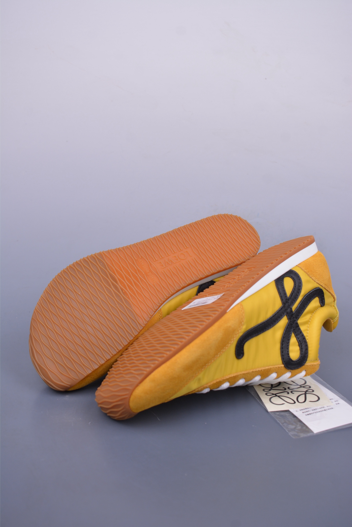 Loewe Ballet Runner 2.0 Sneakers Bruce Lee color LBR2282X01-5406