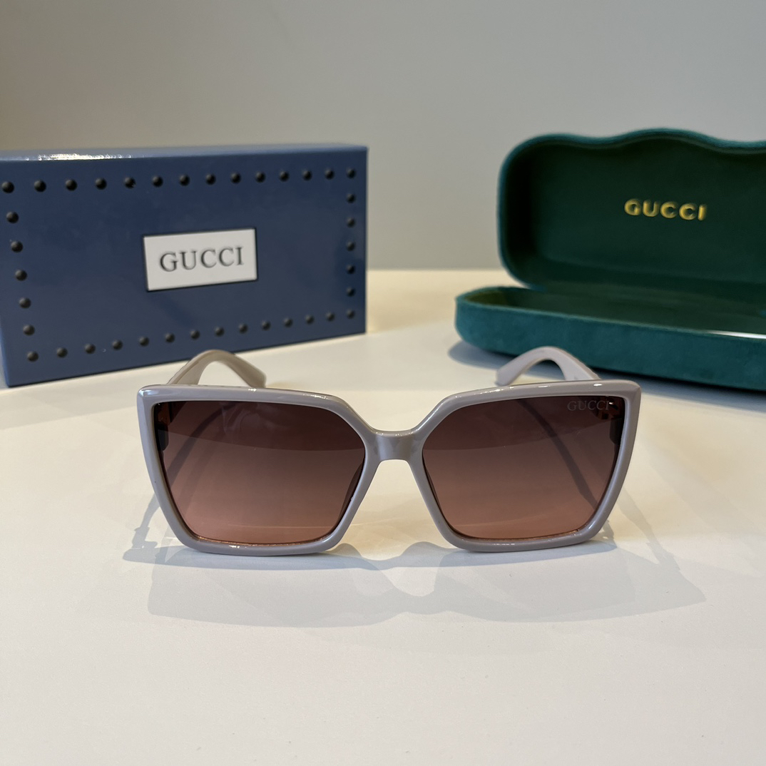 Gucci Square Frame Sunglasses