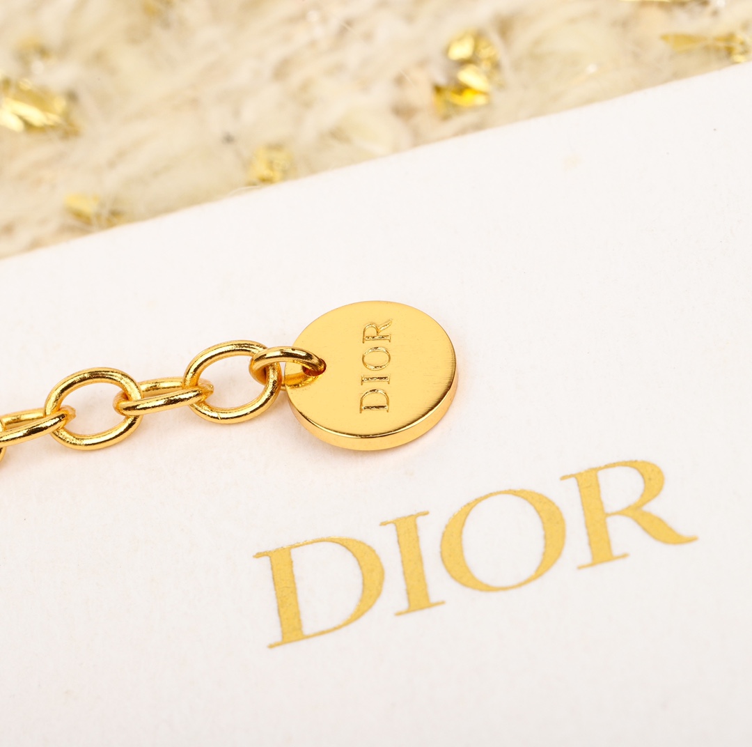 Dior hollow letter square pendant bracelet