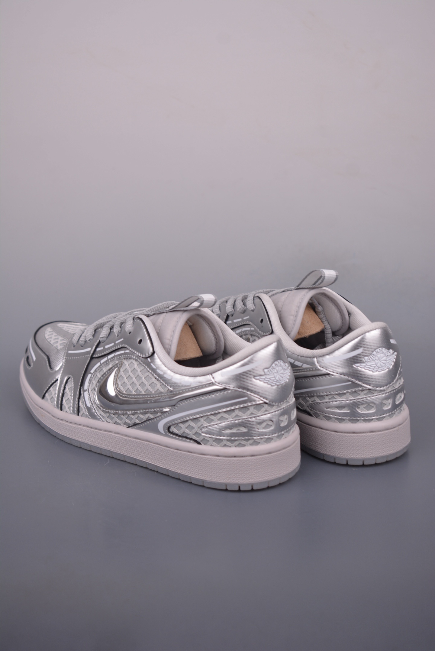 Air Jordan 1 Low 