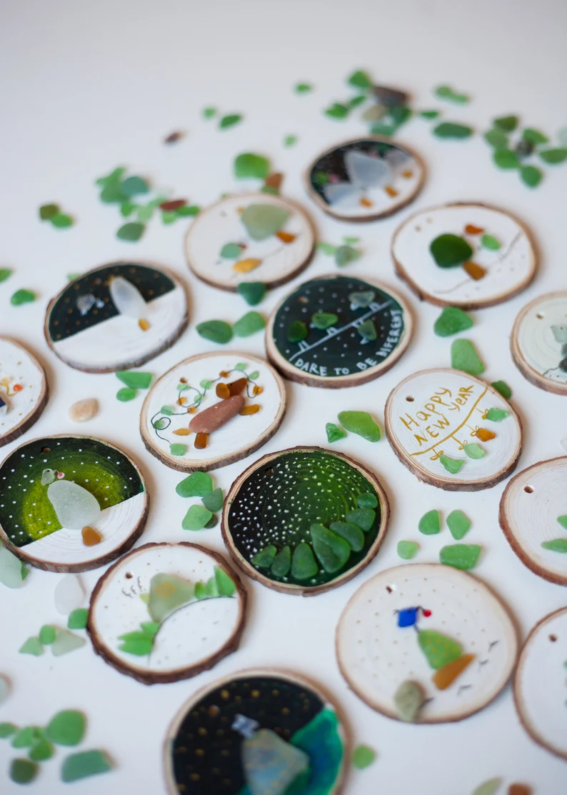 Sea Glass Art Ornament，Unique Christmas Decor
