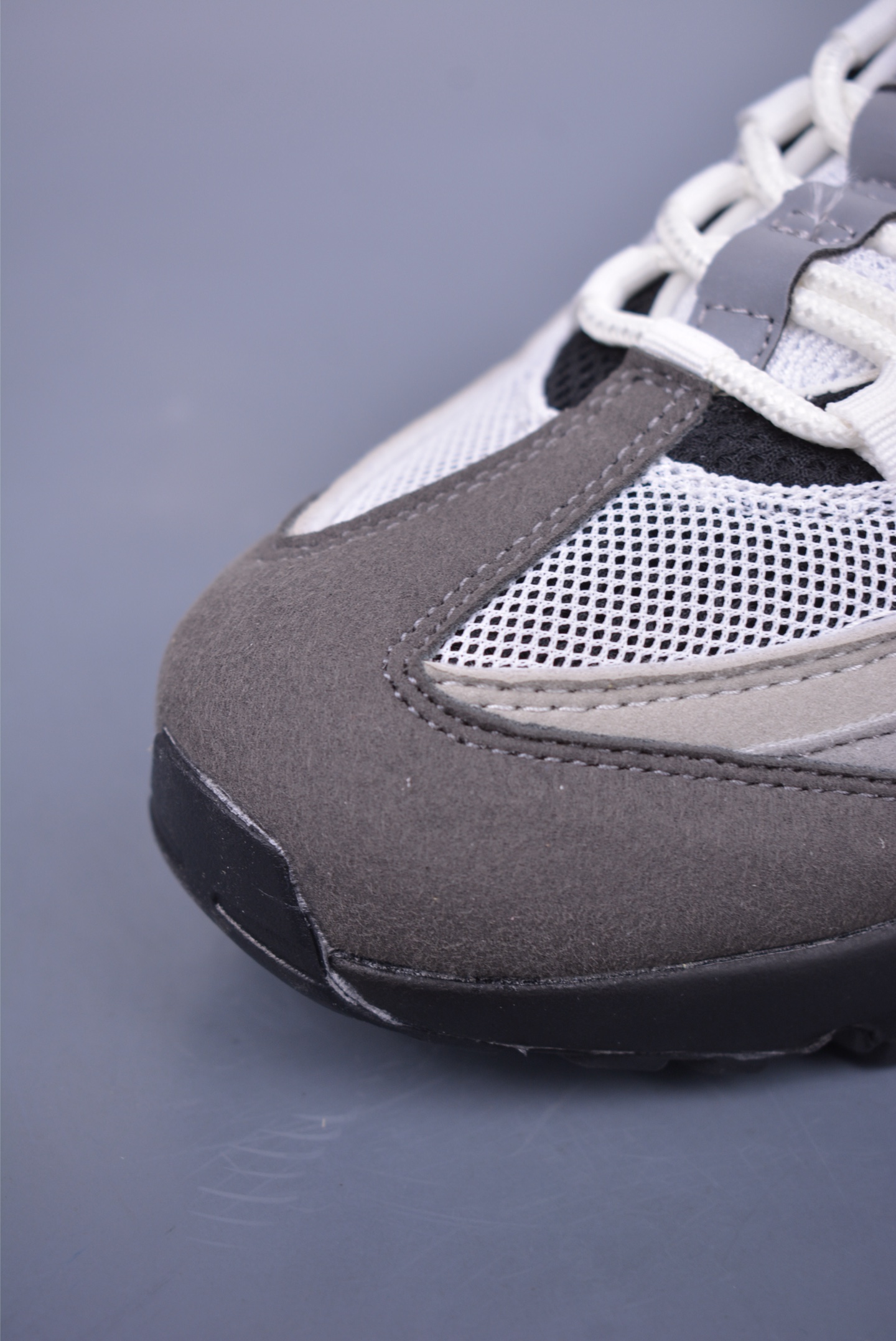 Nike Air Max 95 SP running shoes White Gray AT2865-003
