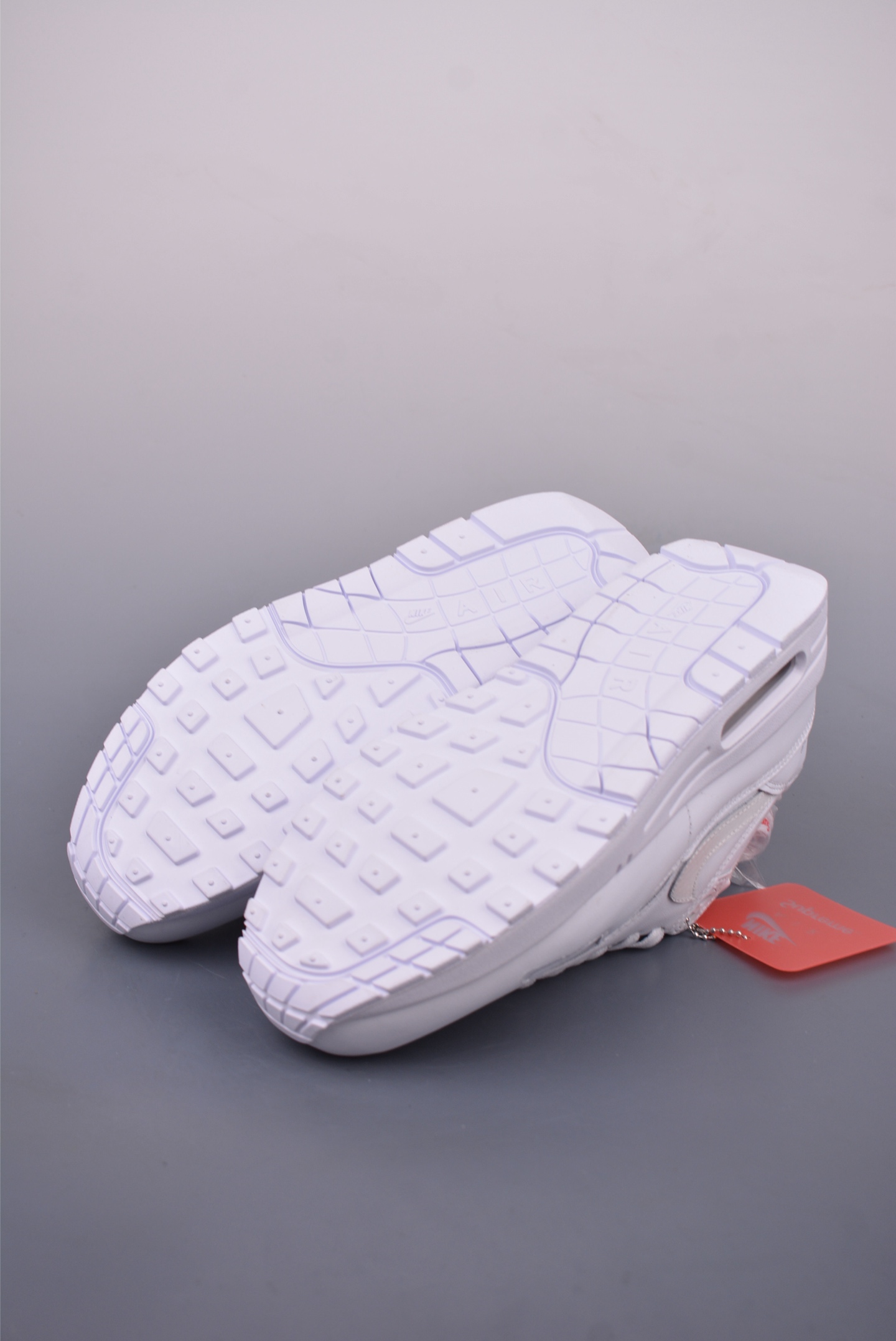 Supreme x Nike Air Max 1 '87 SP Original Series Joint White HF8813-100