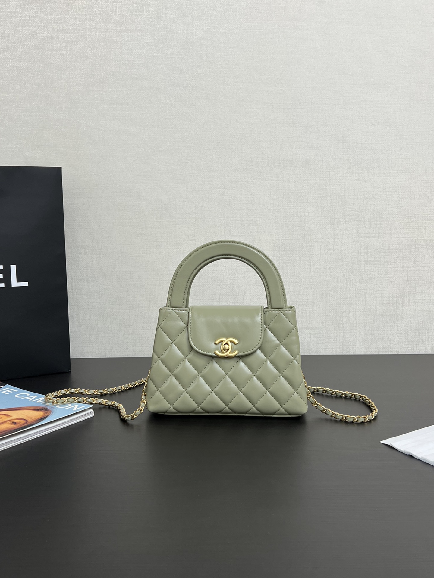 Chanel 25c large kelly diamond handbag 99300