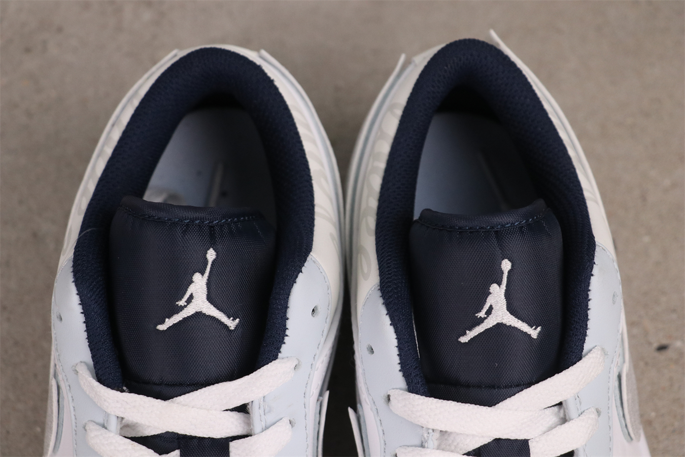 Air Jordan 1 Low sneakers Ice Blue Sea Salt 553558-414