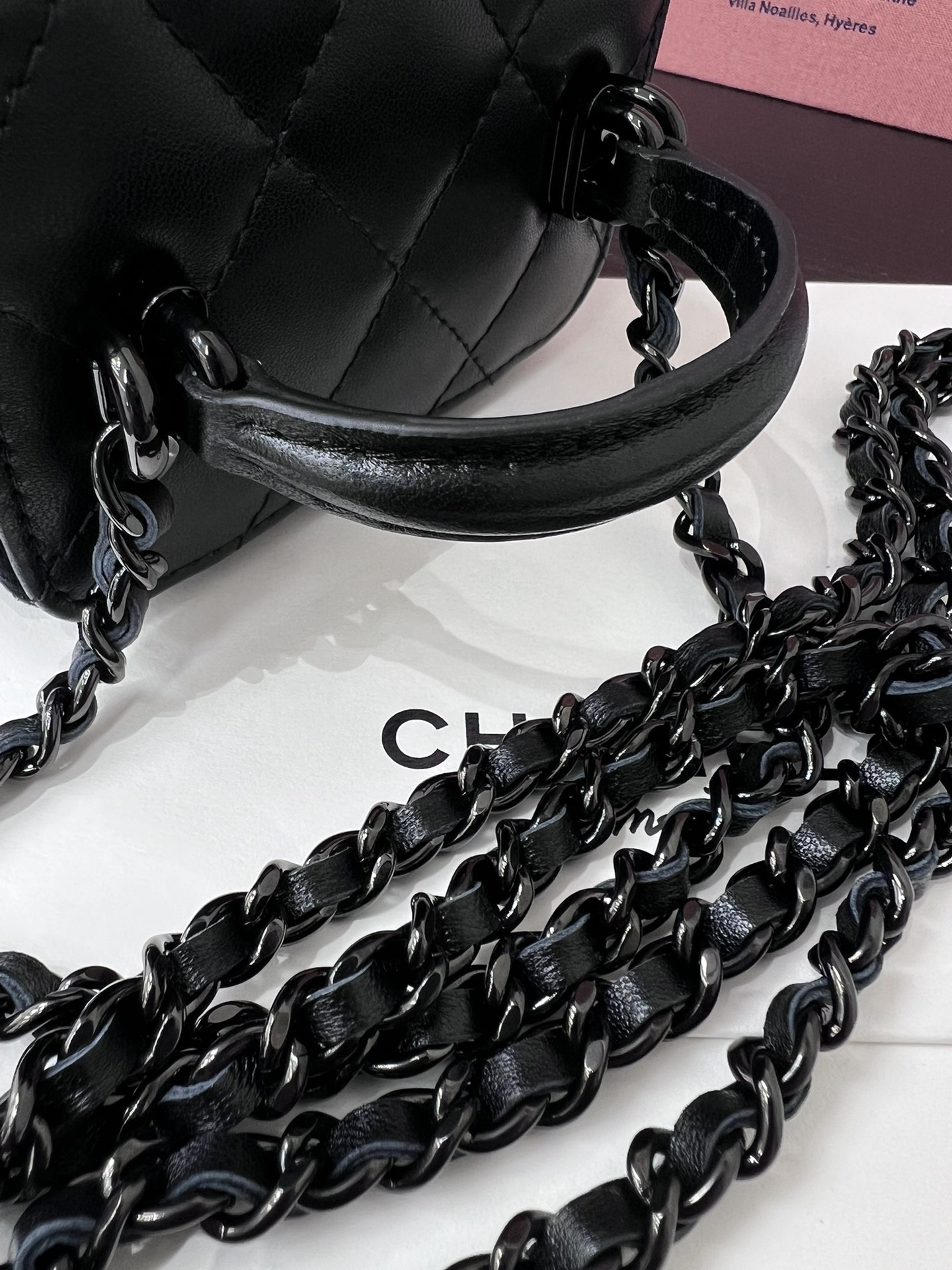 Chanel 24A Tote Box Bag AP2198