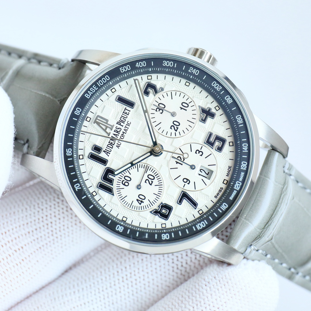 Audemars Piguet Royal Oak 26048 Offshore RW4 41 Chronograph Mechanical Watch