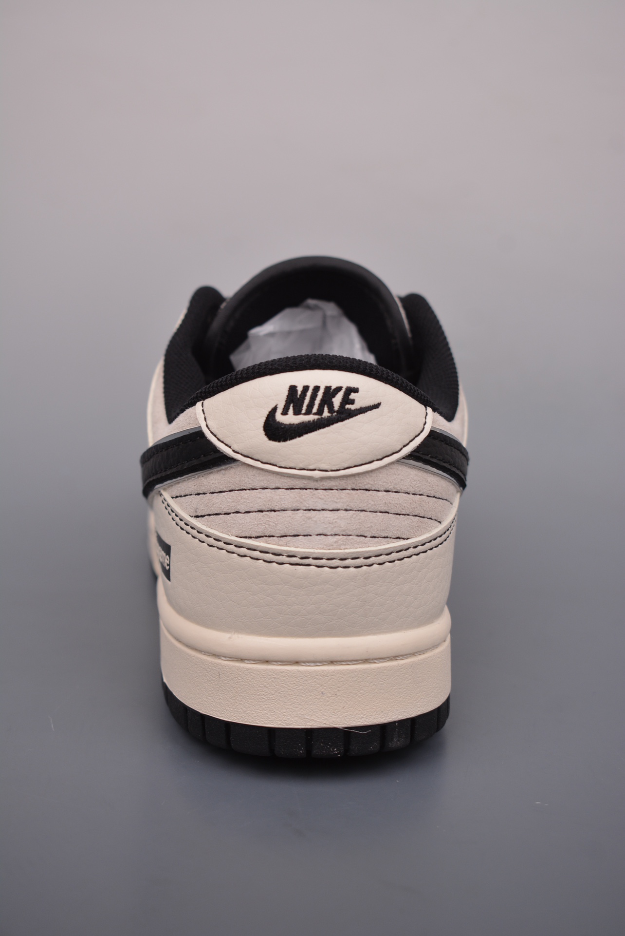 Supreme x Nike By You SB Dunk Low Retro SP beige white black XX3168-302