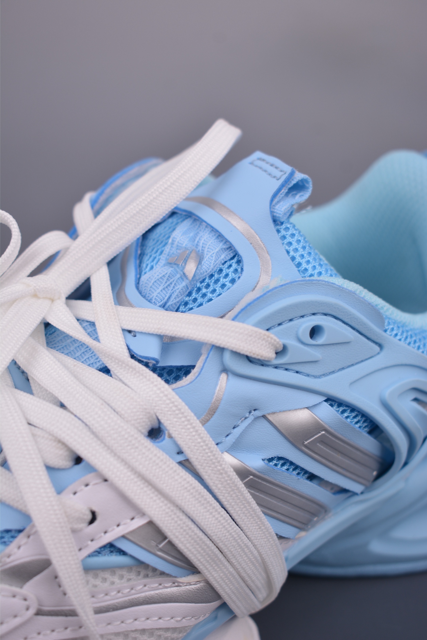 Adidas XLG Runner Deluxe 