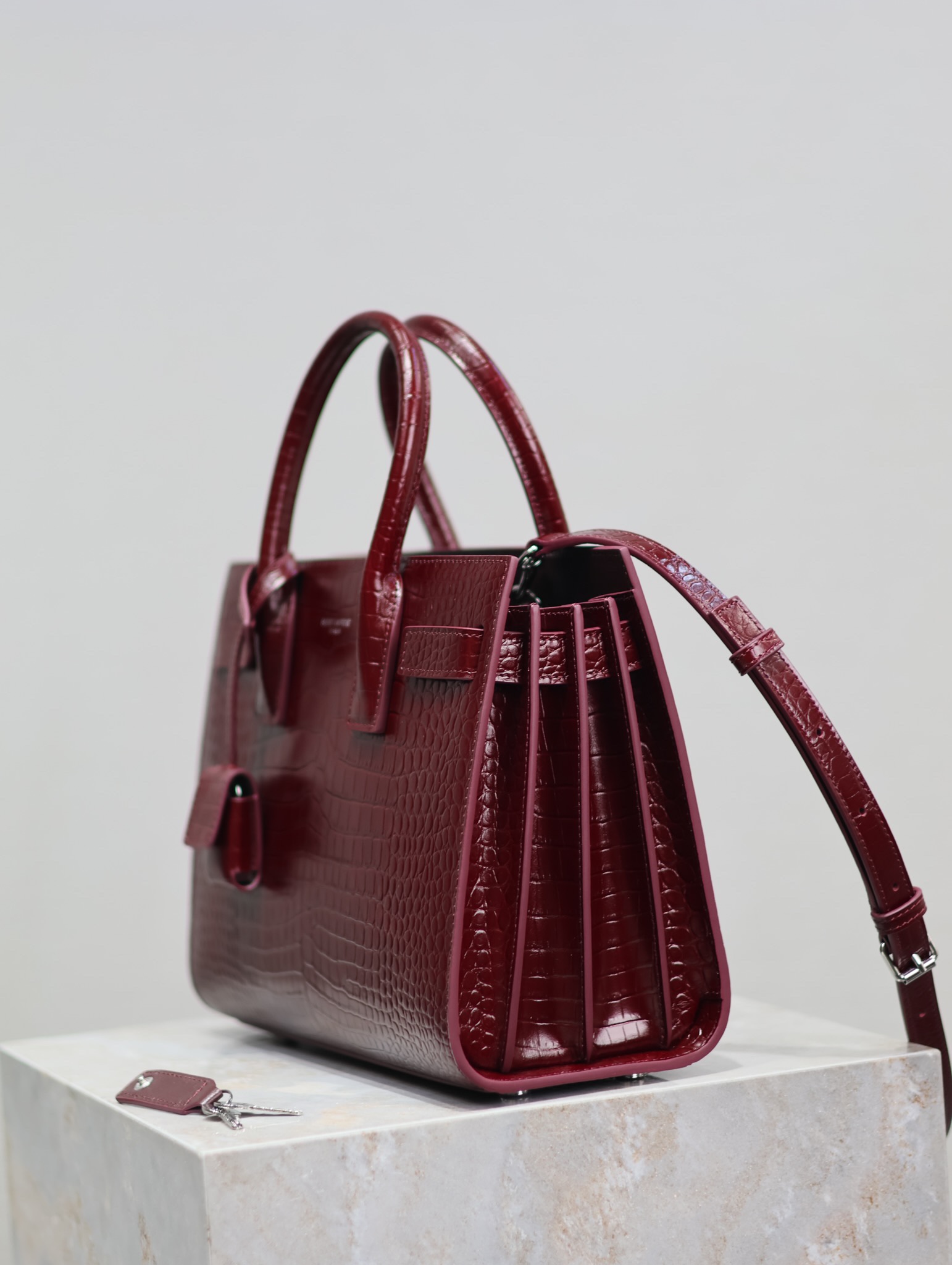 Yves Saint Laurent sac de jour accordion bag 421863