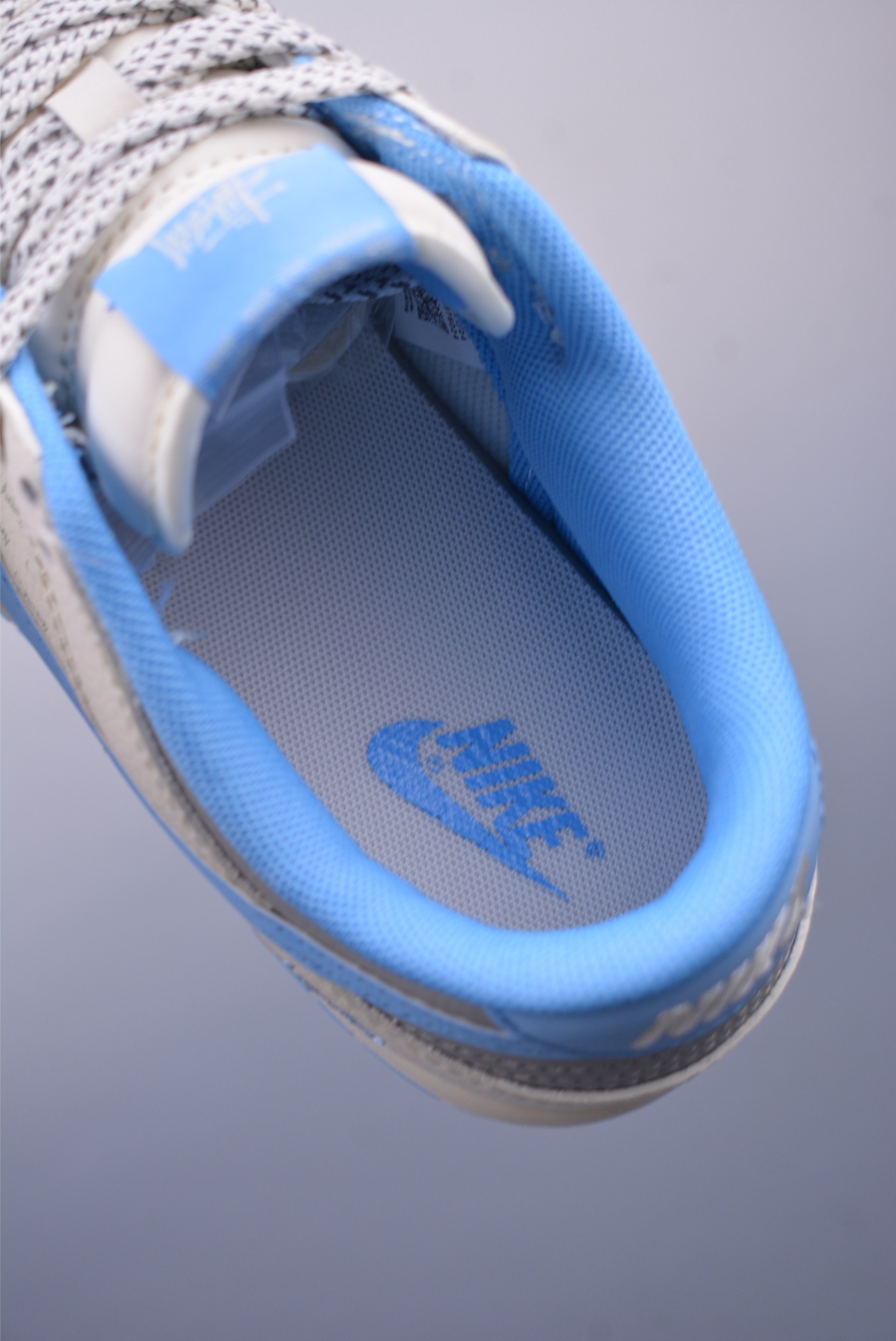 Stussy x Nike SB Dunk Low sneakers Off-white and blue XS6089-539