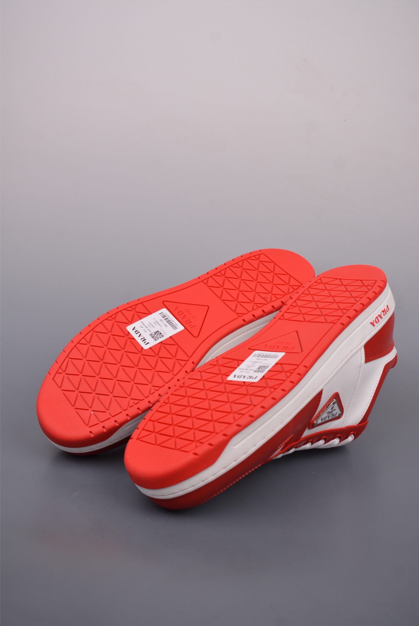 Prada Cloudbust Thunder triangle logo series sports shoes red and white 12062118
