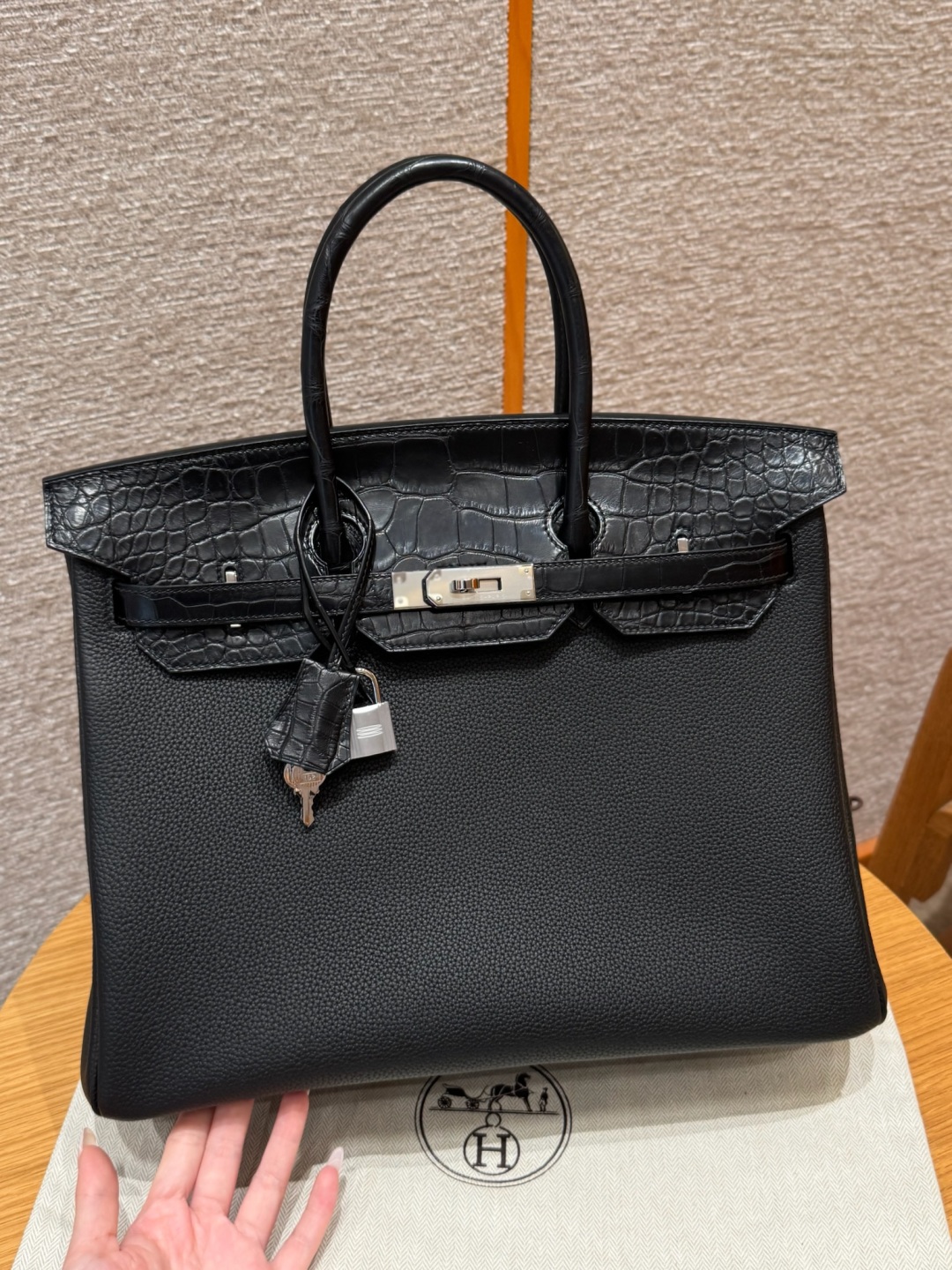 Hermès Birkin Touch 89noir Handbag (Handmade to Order)