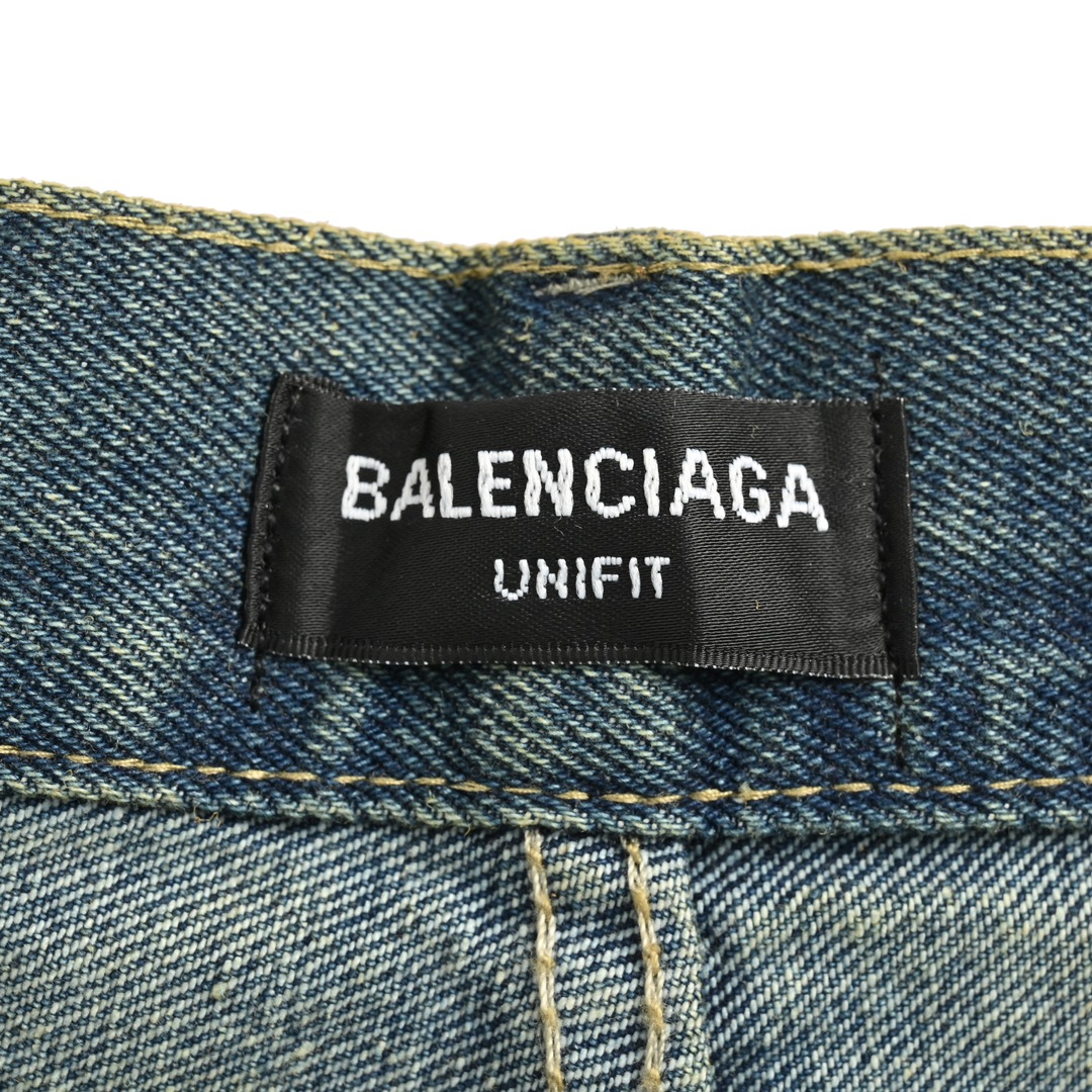 Balenciaga 24Fw washed wide-leg distressed jeans