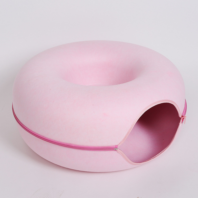 Large Cat Tunnel Bed for Indoor Cats, Scratch Resistant Donut Cat Bed, Up to 30 Lbs