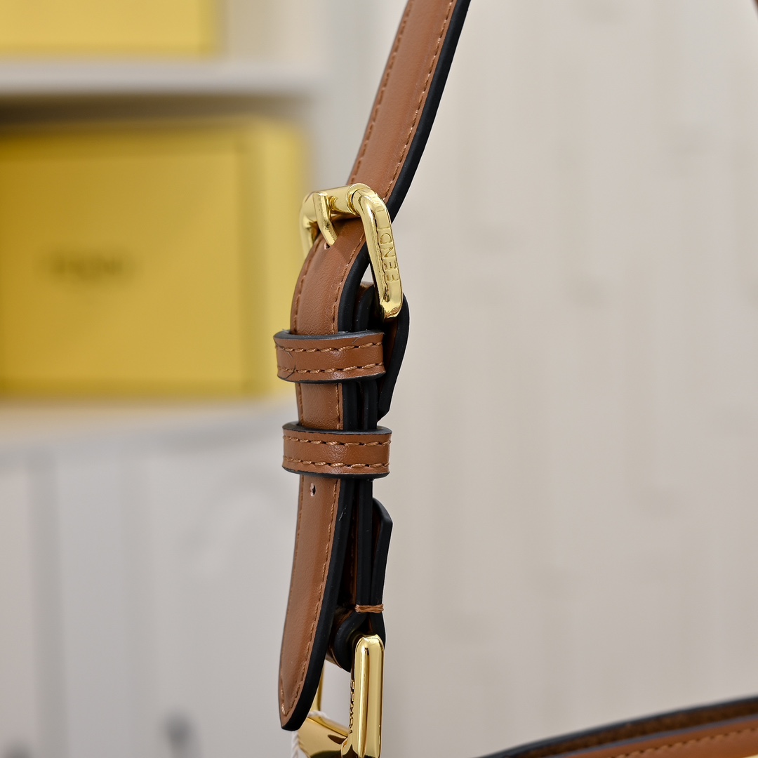 FENDI ekaboo Soft medium handbag 8801