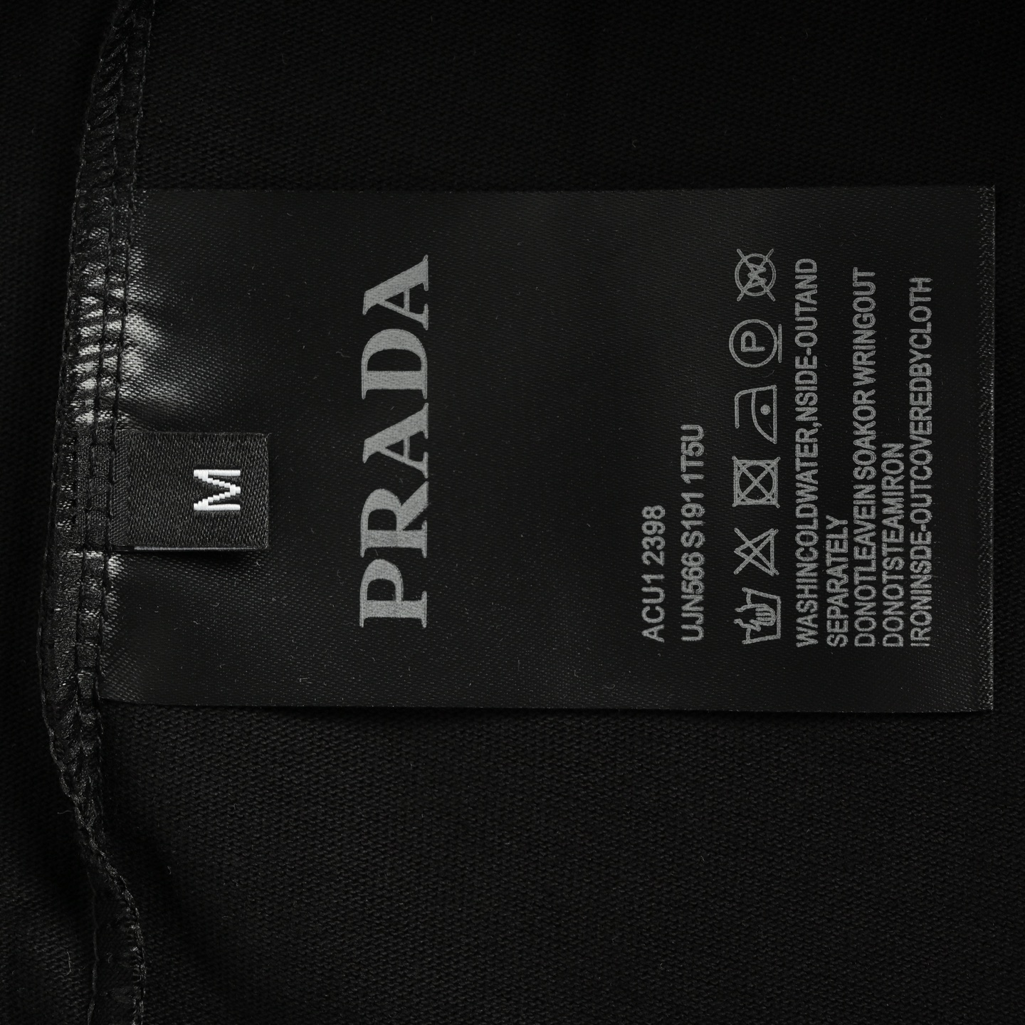 Prada 25ss short sleeve bag with figurine print