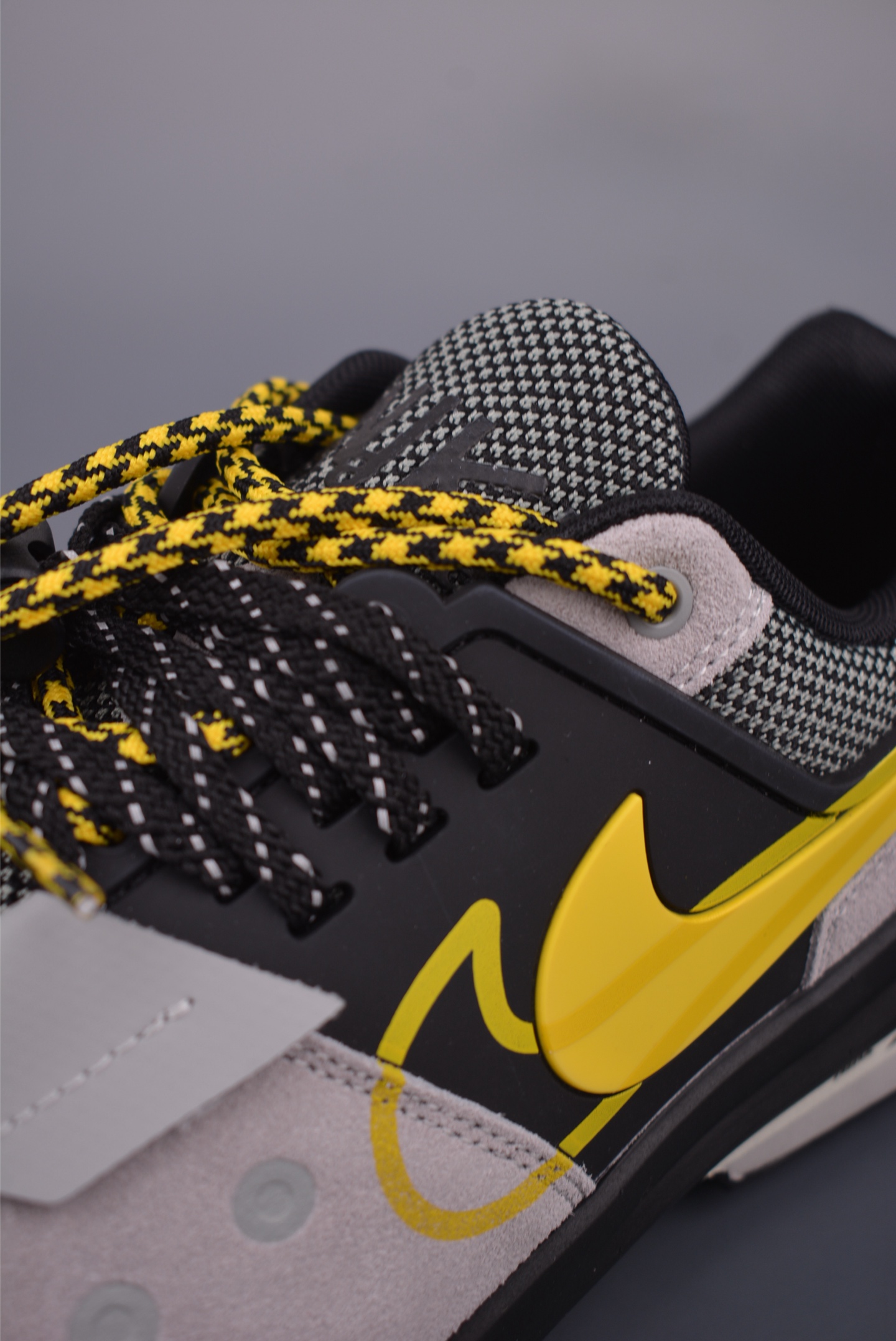 Sacai x Nike Zegamadome 