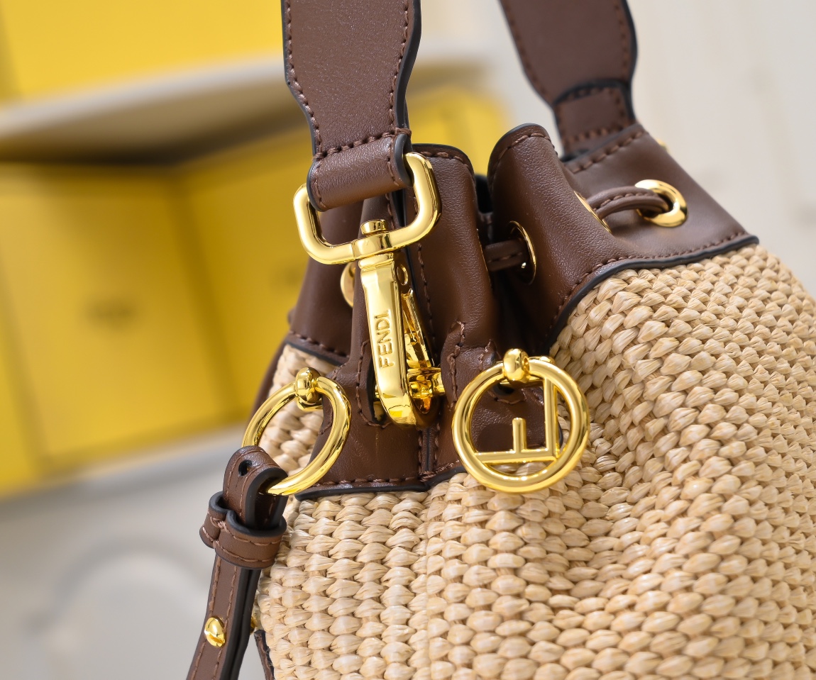 FENDI Mon Tresor Small Bucket Bag