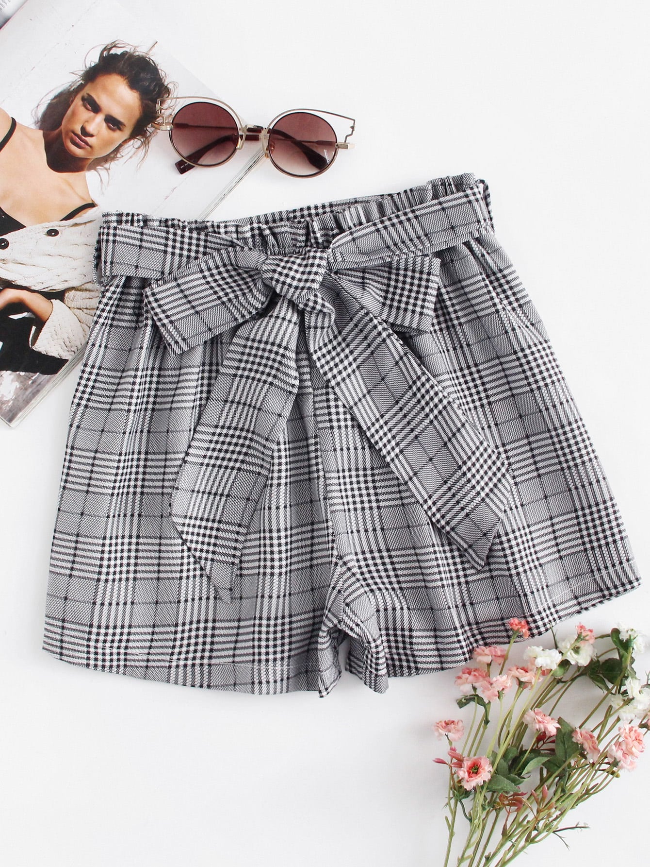 SHEIN 70s Waist Belted Pocket Utility Shorts