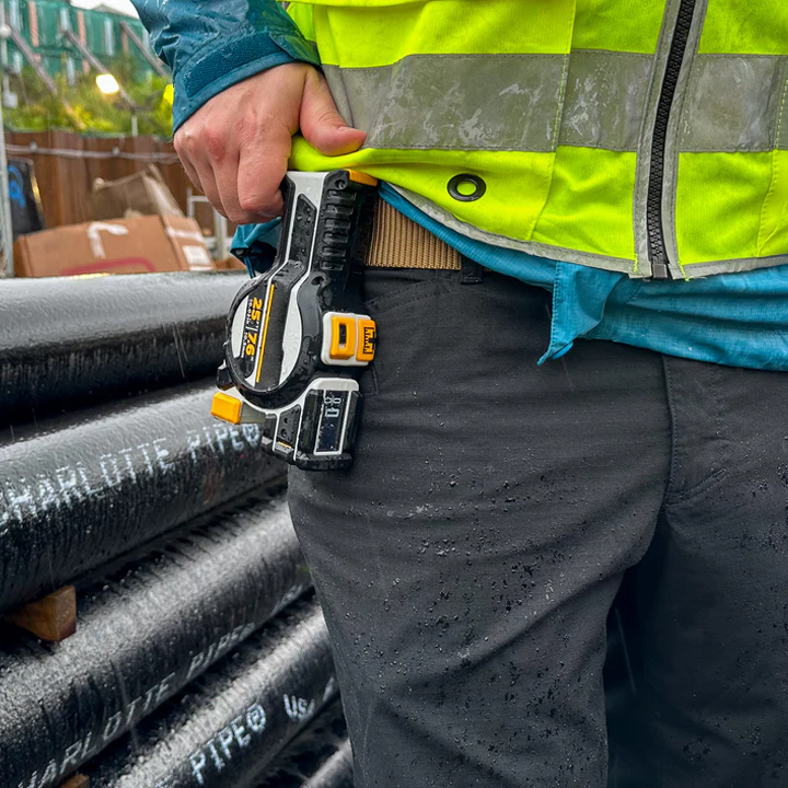 Professional Digital Tape Measure - Accurate Measuring Tool with Green Laser, E-Paper Measuring List, Measurements Shared Over Bluetooth, Replaceable Blades
