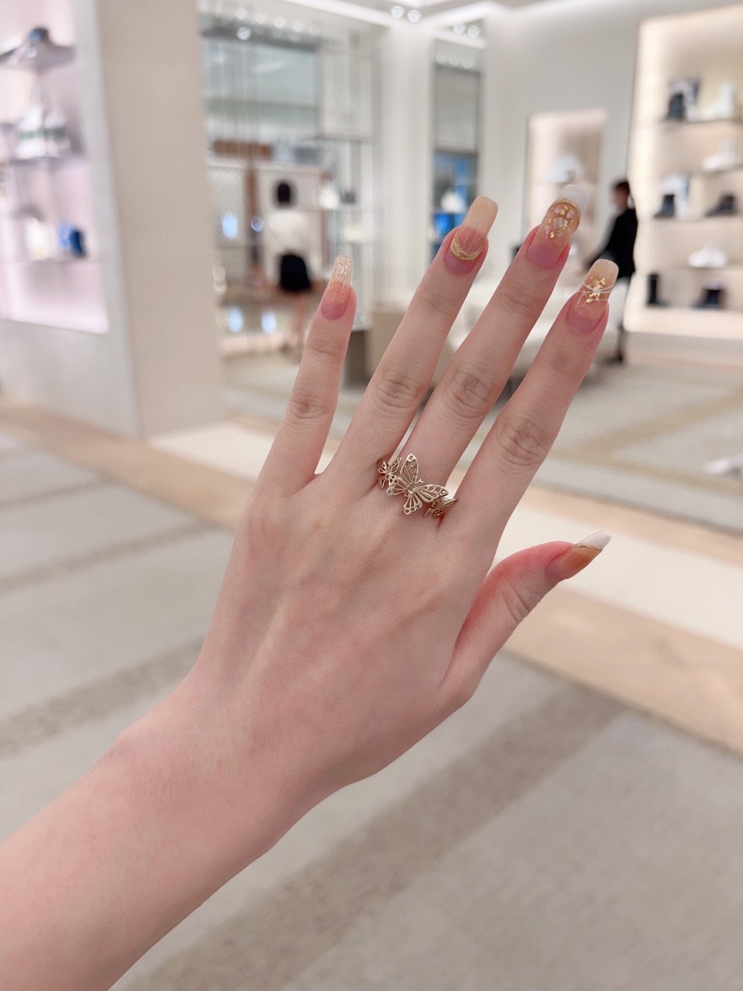 Dior hollow butterfly ring