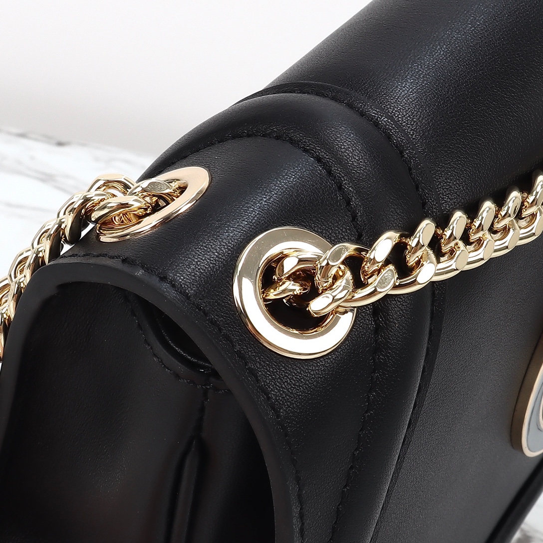 Gucci Blondie medium shoulder bag 815715 AAEEX 1000
