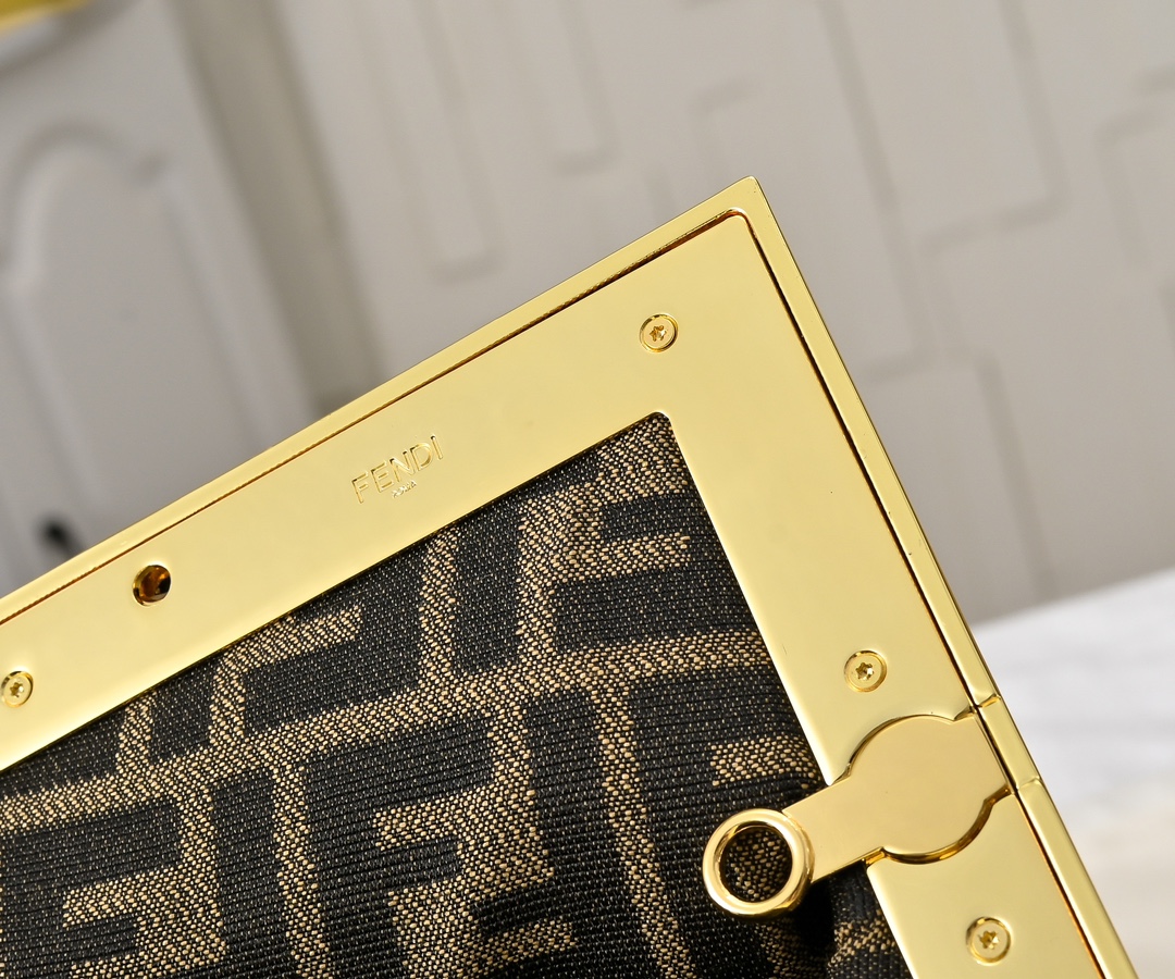 FENDI First Shoulder Bag 80017