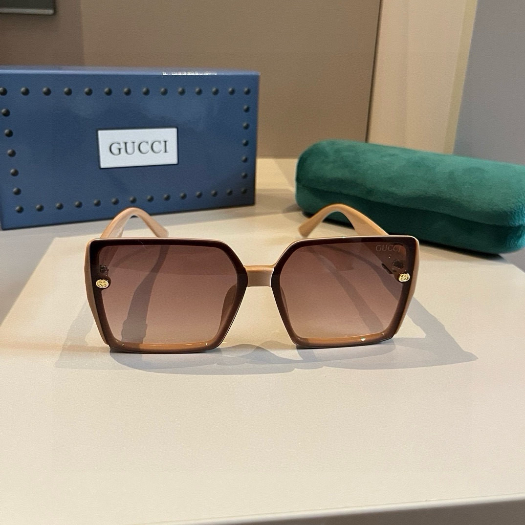Louis Vuitton square-frame sunglasses