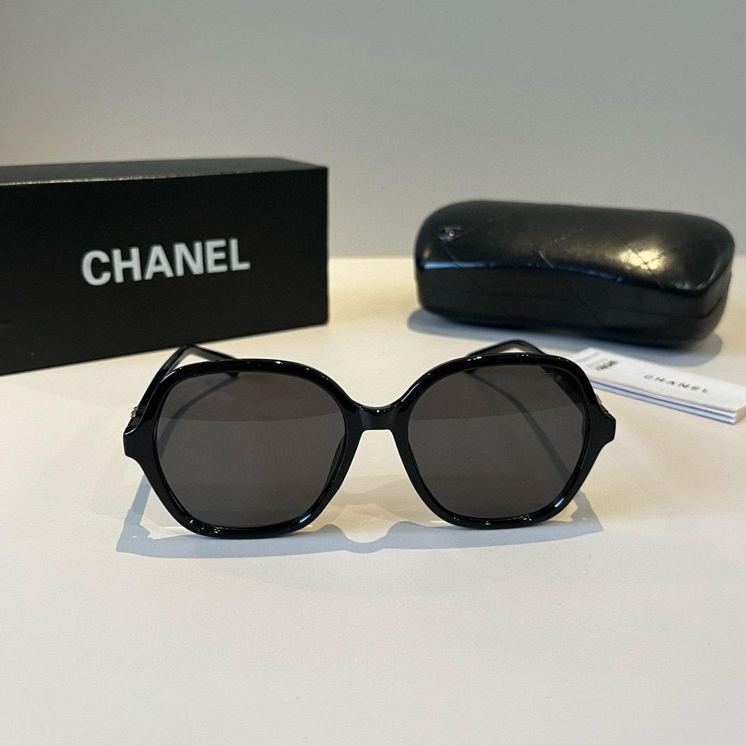 Chanel round frame sunglasses