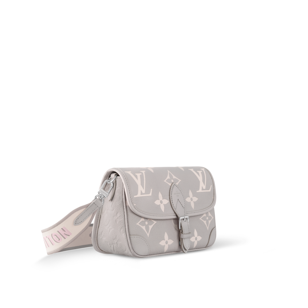 Louis Vuitton DIANE Handbag M14214