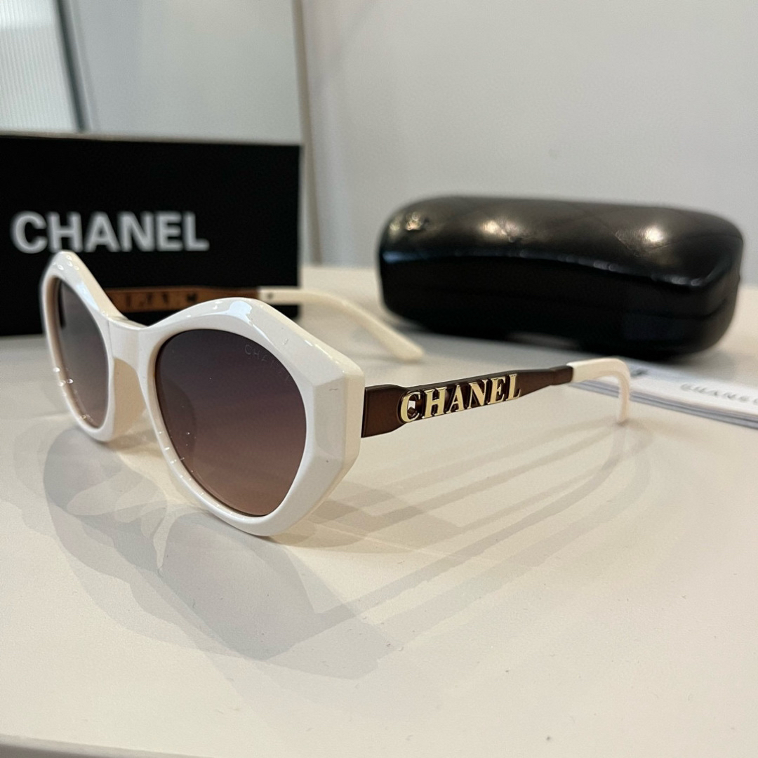 Chanel round frame sunglasses
